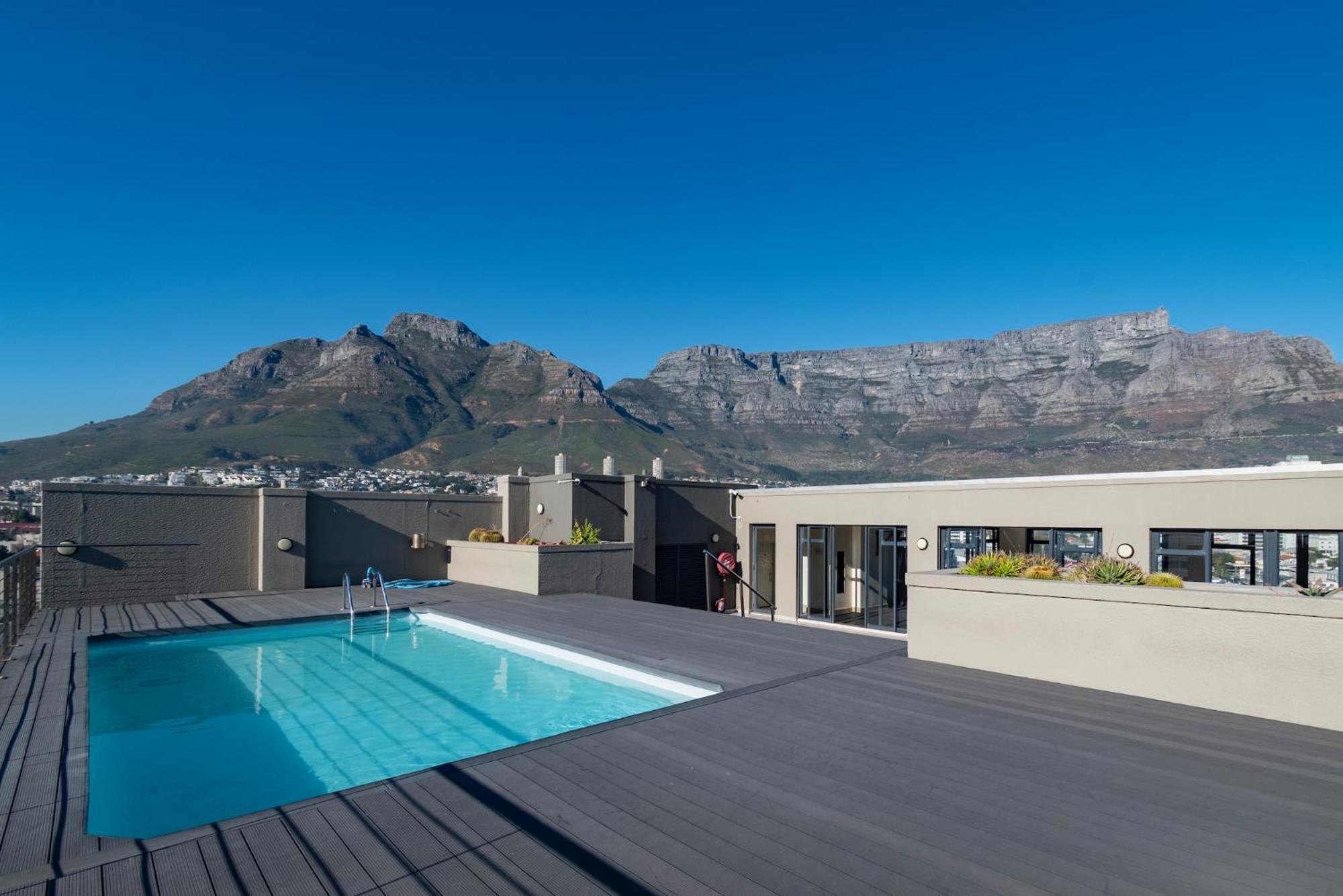 With Panoramic Table Mountain Views *